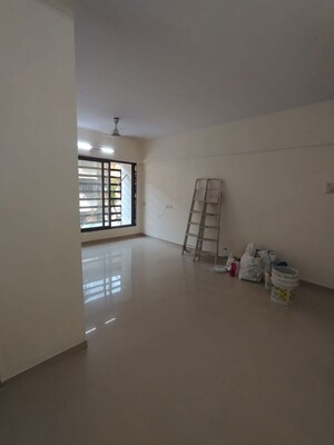 Room in 2 BHK Apartment at Aastha CHS Chembur, Chembur – for Rent