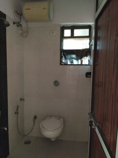 2 BHK + Pooja Room Apartment For Rent in Aastha CHS Chembur