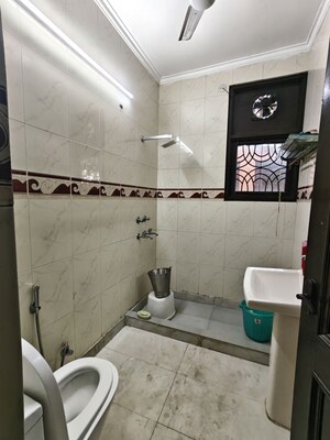 Team Area in 3 BHK Builder Floor at Ansal Sushant Lok I, Sector 43 – for Rent