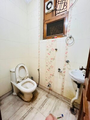 Bathroom in 3 BHK Builder Floor at Sector 46 – for Rent