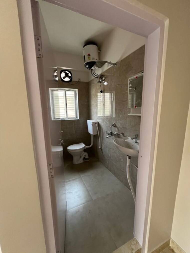 undefined, chandmari 3 Bedroom 1300 Sq.Ft. Builder Floor In Chandmari Guwahati 10168247