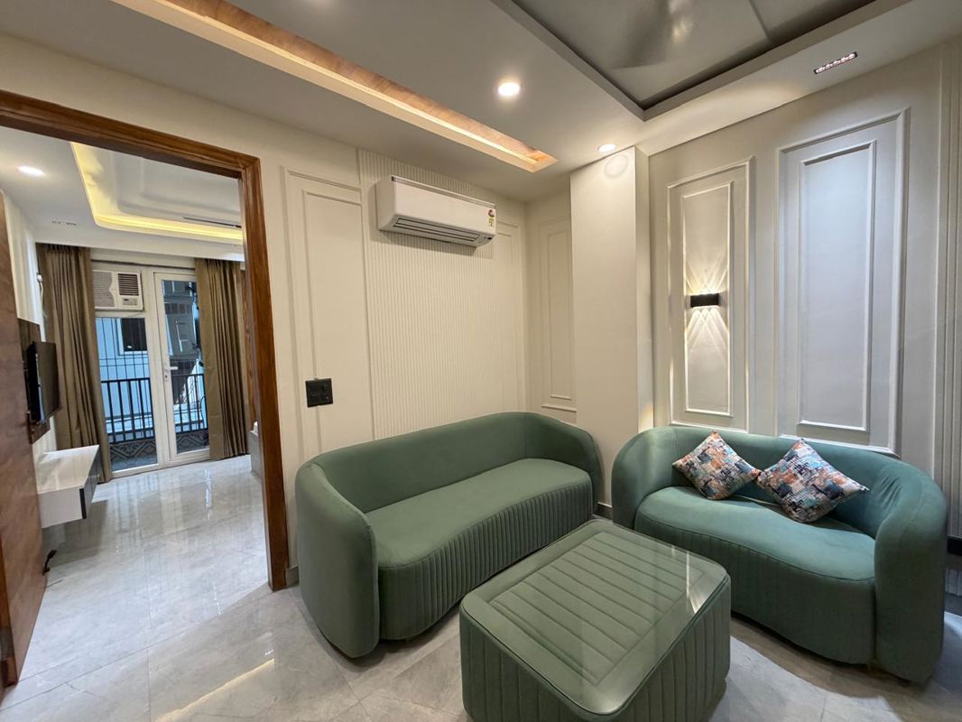2 BHK Builder Floor For Rent in Sector 43