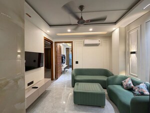 Kitchen in 2 BHK Builder Floor at Sector 43 – for Rent