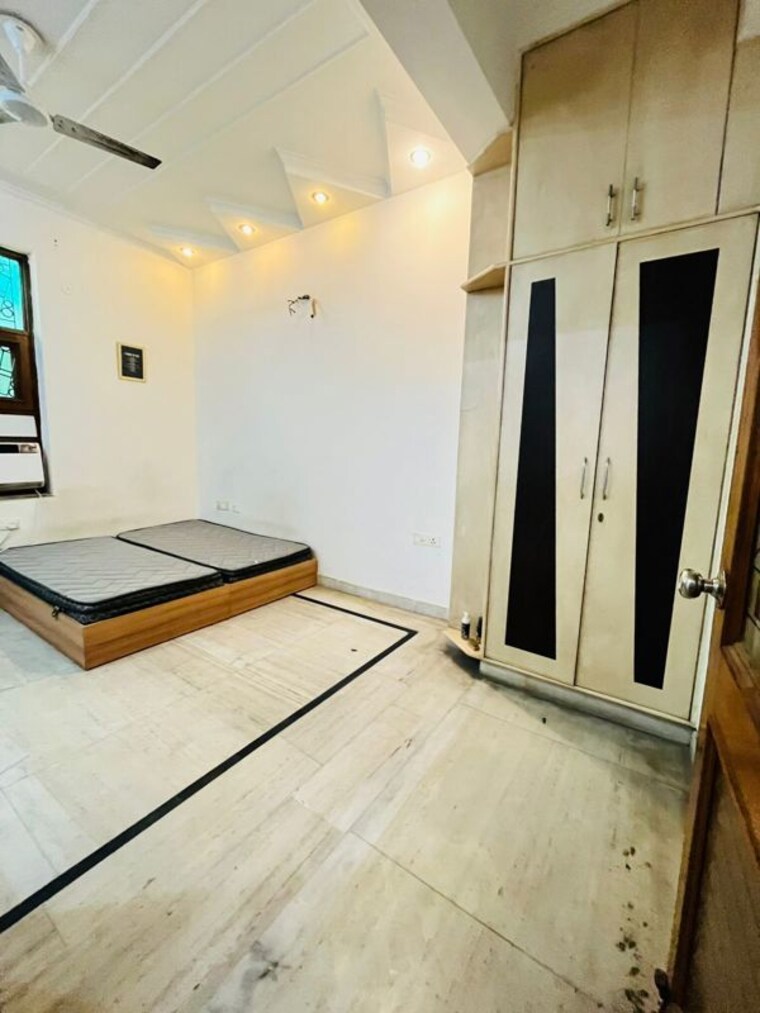 Bedroom, sector 39 3 Bedroom 2199 Sq.Ft. Builder Floor In Sector 39 Gurgaon 10168262
