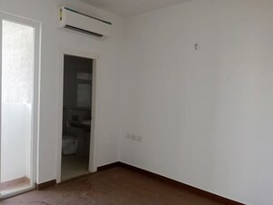 Room in 3 BHK Apartment at Mapsko Mount Ville, Sector 79 – for Rent