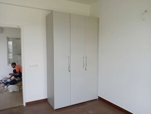 Room in 3 BHK Apartment at Mapsko Mount Ville, Sector 79 – for Rent