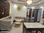 3 BHK 1200 Sq.Ft. Builder Floor in Pratap Vihar