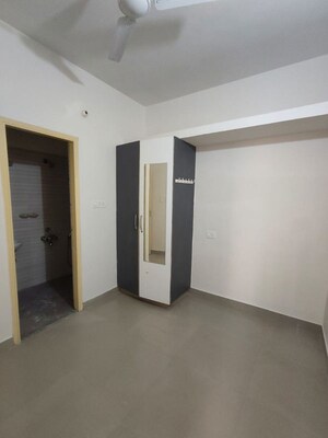 Room in 2 BHK Builder Floor at Hsr Layout – for Rent