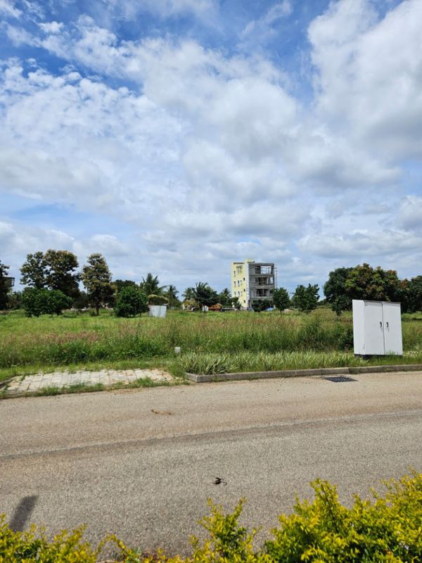 Plot For Sale in Ambiience Aamby City