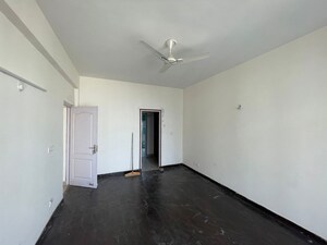 Room in 3.5 BHK Apartment at Ansal API Celebrity Garden Block J, Sushant Golf City – for Rent