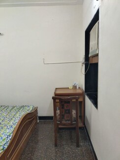 1 BHK Apartment For Rent in Orlem Peace