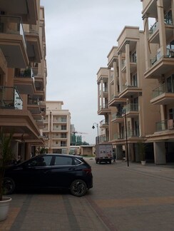 3 BHK Apartment For Rent in Signature Global City