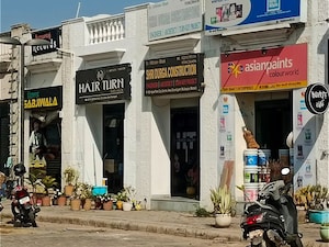  Shop – Exterior View View at DLF Hyde Park, South Mullanpur - for Sale