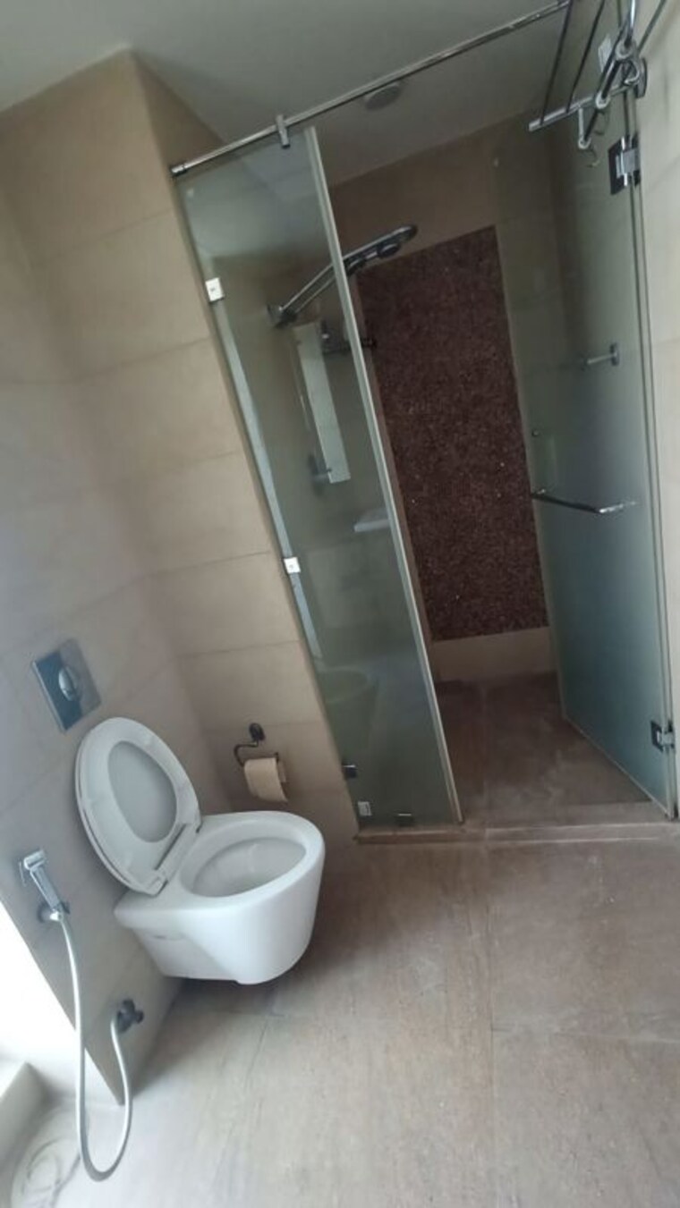 Bathroom, mahindra-luminare 3 Bedroom 2985 Sq.Ft. Apartment In Sector 59 Gurgaon 10168328