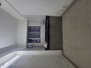 1 BHK Apartment For Rent in Goregaon West