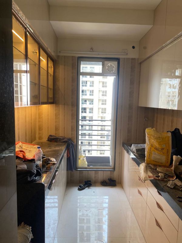 2 BHK Apartment For Rent in Sheth Zuri