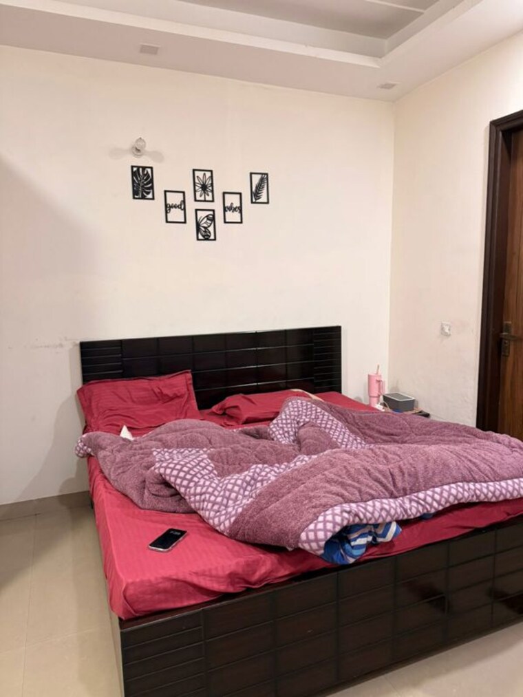 Bedroom, sector 52 2 Bedroom 1367 Sq.Ft. Builder Floor In Sector 52 Gurgaon 10168380