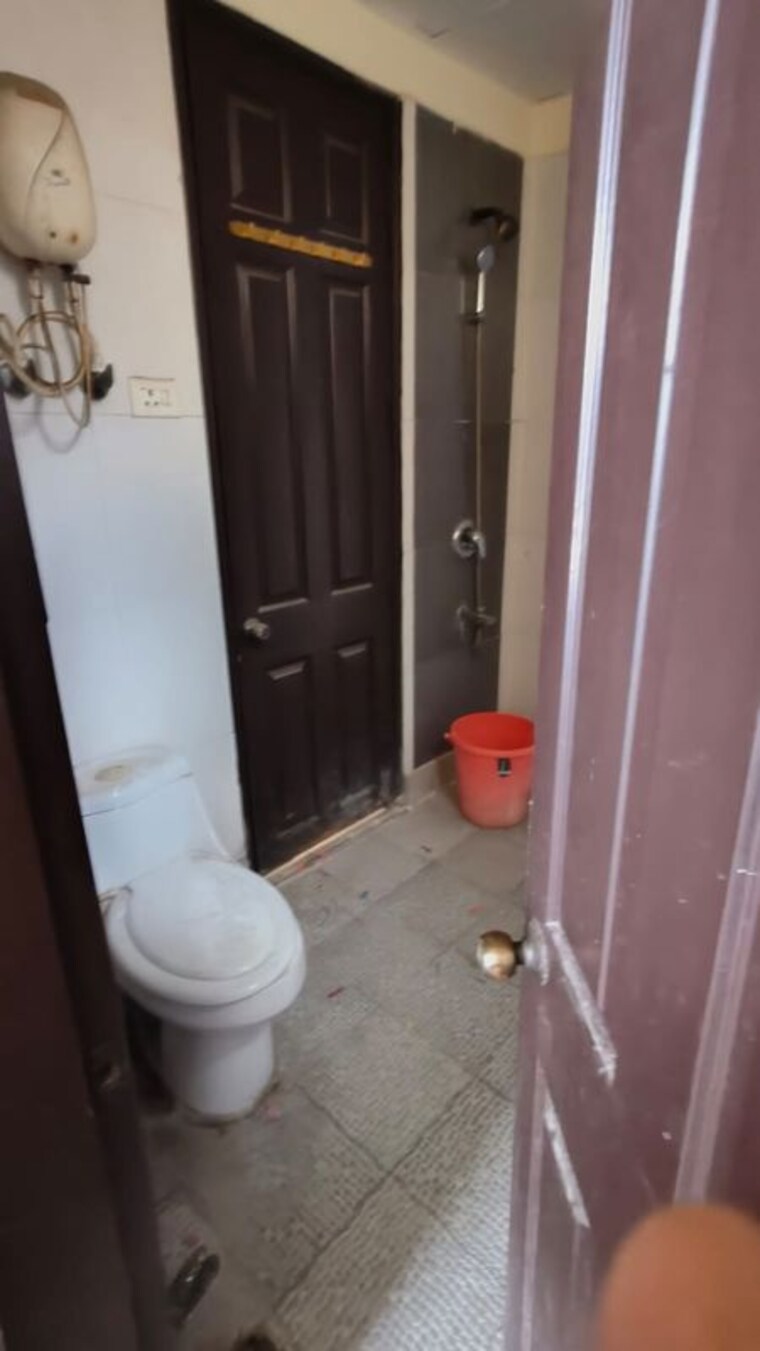 Bathroom, charms-solitaire-ghaziabad 2 Bedroom 1255 Sq.Ft. Apartment In Ahinsa Khand 2 Ghaziabad 10168381