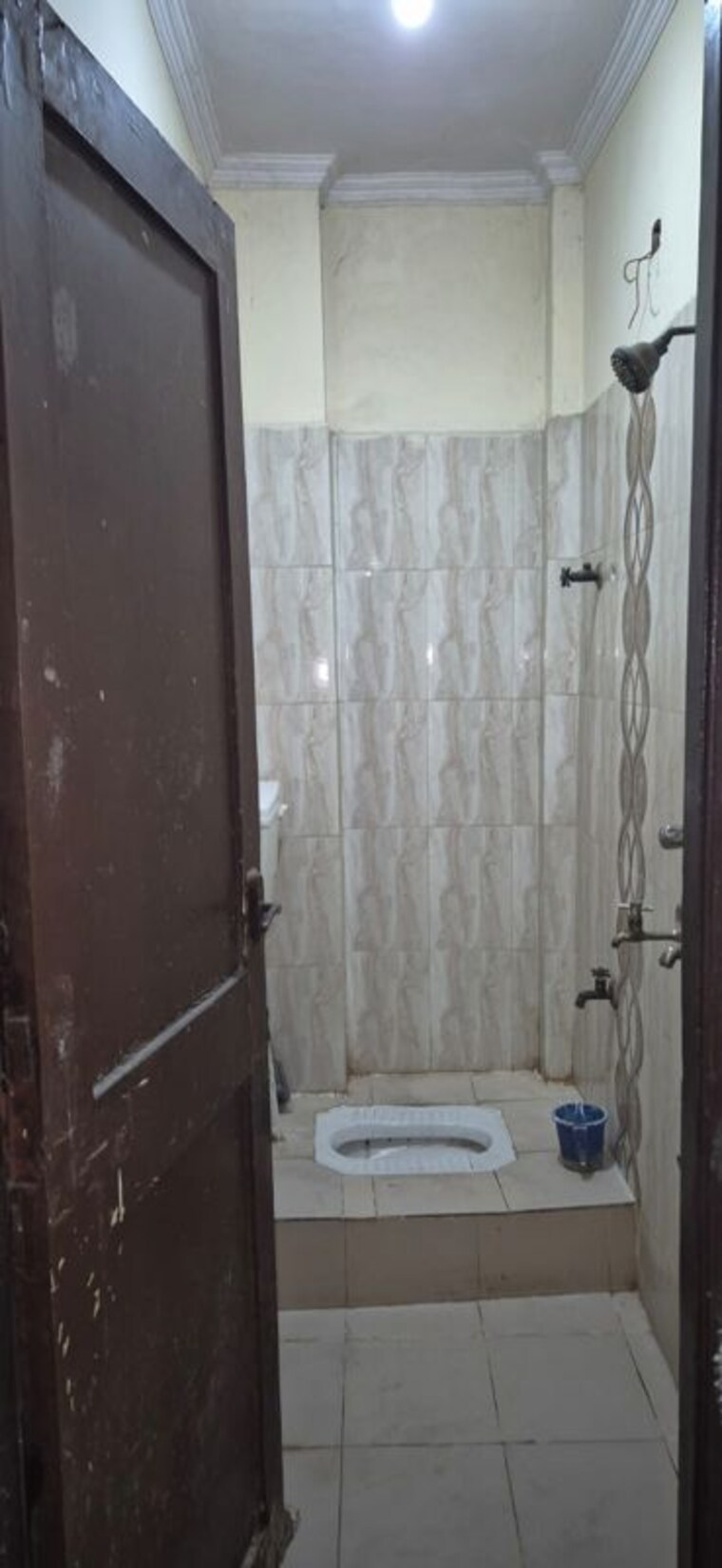 Bathroom, mayur vihar 2.5 Bedroom 700 Sq.Ft. Builder Floor In Mayur Vihar Delhi 10168388