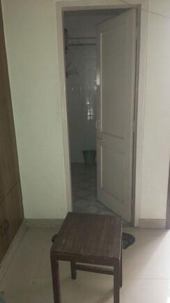 1 RkApartment For Rent in Mayur Vihar