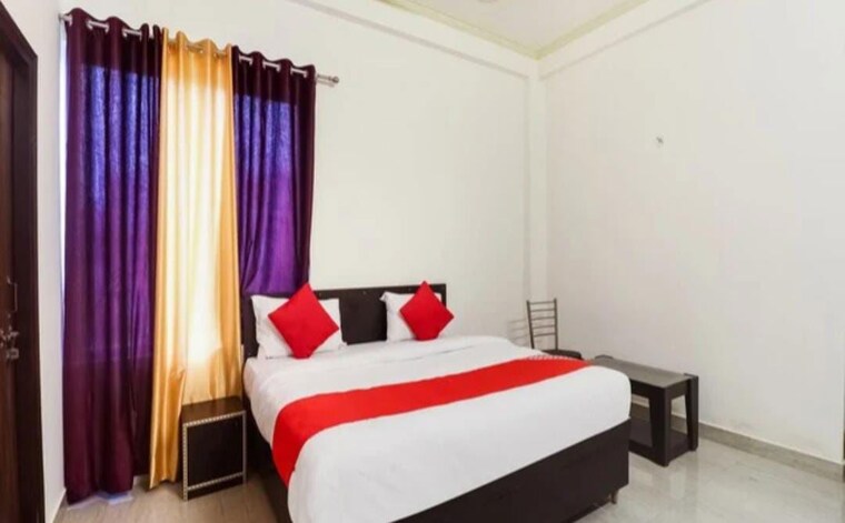 Bedroom, gomti nagar 6+ Bedroom 2000 Sq.Ft. Independent House In Gomti Nagar Lucknow 10168397