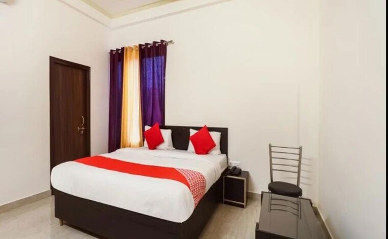 Bedroom, gomti nagar 6+ Bedroom 2000 Sq.Ft. Independent House In Gomti Nagar Lucknow 10168397