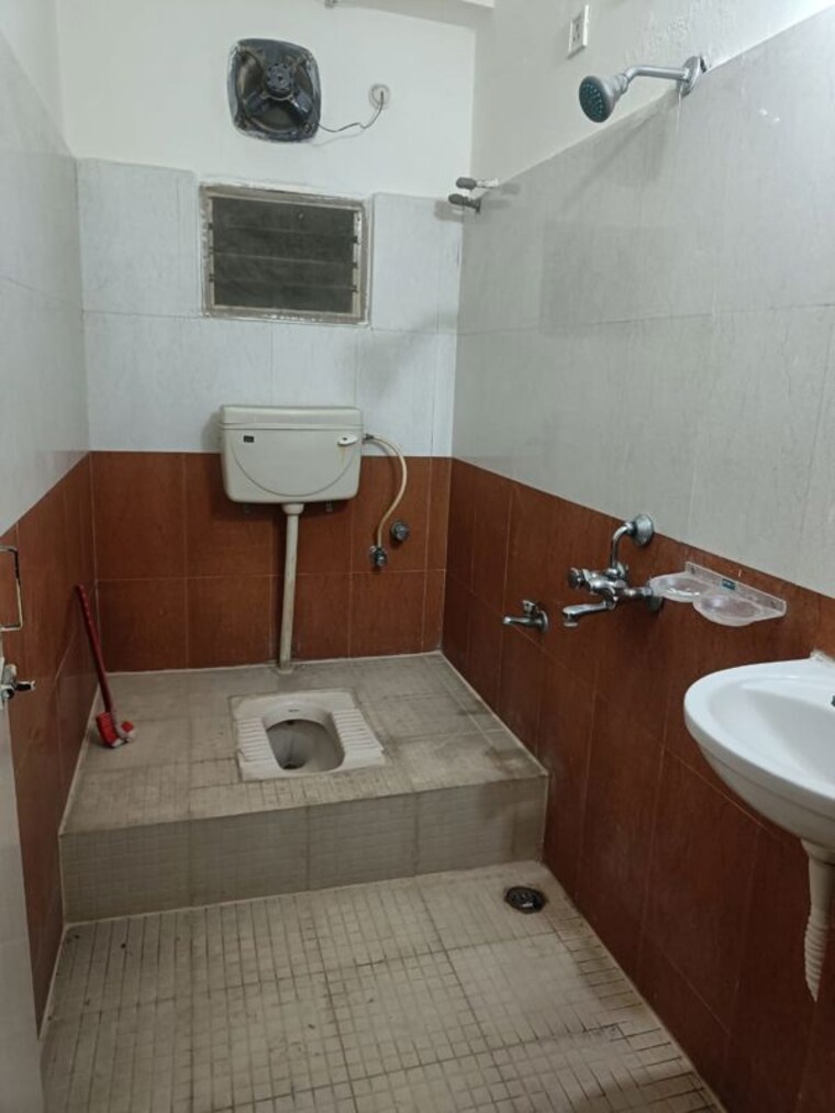 Bathroom, indu-arcade-puppalaguda 3 Bedroom 1530 Sq.Ft. Apartment In Puppalaguda Hyderabad 10168423