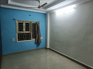 Room in 3 BHK Apartment at Indu Arcade Puppalaguda, Puppalaguda – for Rent