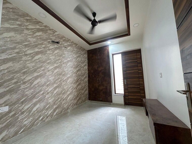 Room, rps-palm-drive 3 Bedroom 125 Sq.Yd. Builder Floor In Sector 88 Faridabad 10168438