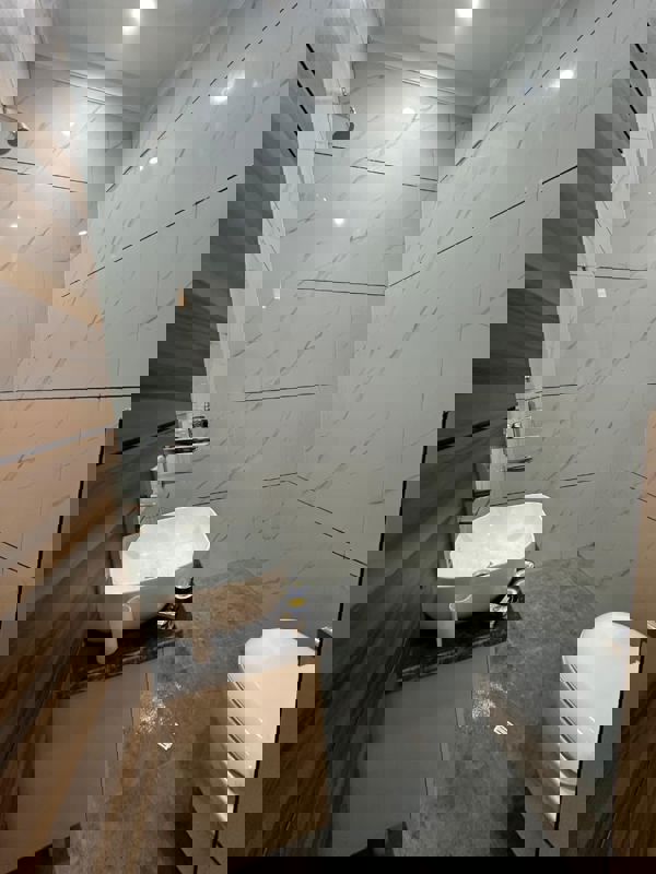 3 BHK 125 Sq.Yd. Builder Floor in RPS Palm Drive