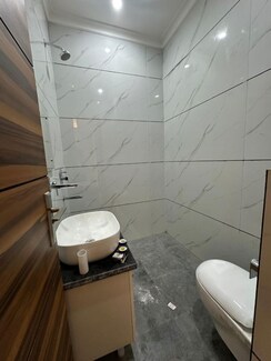 3 BHK Builder Floor For Rent in RPS Palm Drive