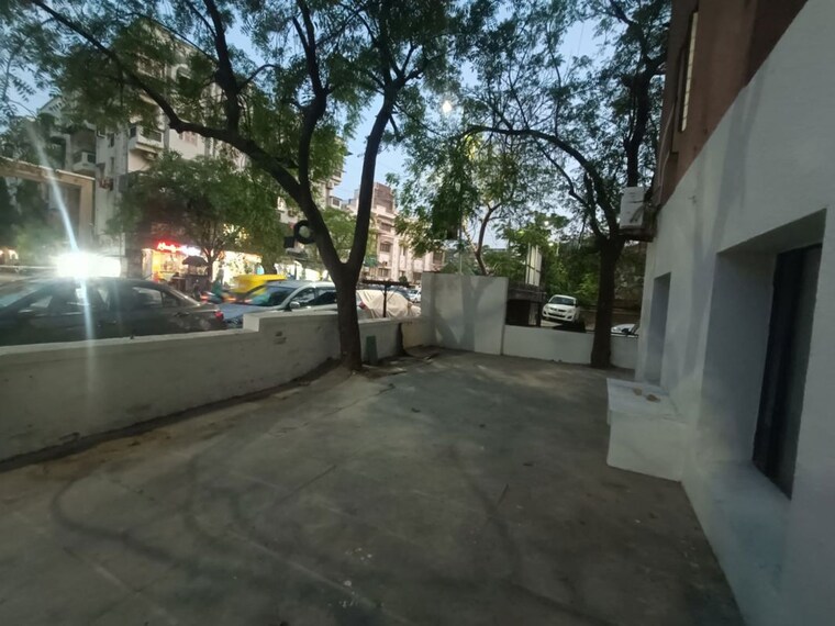  Parking, ramdevnagar 2 Bedroom 1250 Sq.Ft. Apartment In Ramdevnagar Ahmedabad 10168416