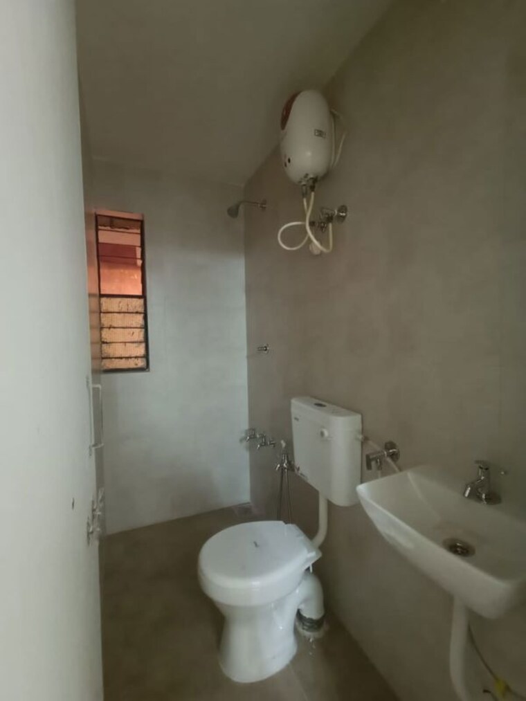 Bathroom, ramdevnagar 2 Bedroom 1250 Sq.Ft. Apartment In Ramdevnagar Ahmedabad 10168416