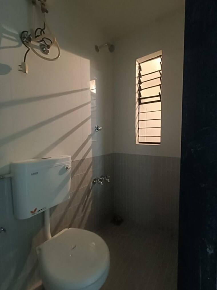 Bathroom, ramdevnagar 2 Bedroom 1250 Sq.Ft. Apartment In Ramdevnagar Ahmedabad 10168416