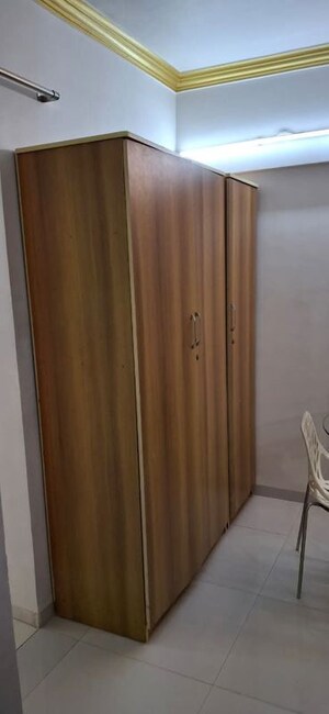 Room in 2 BHK Apartment at Royal Palm Island Villa, Goregaon East – for Rent