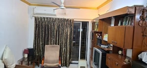 Room in 2 BHK Apartment at Royal Palm Island Villa, Goregaon East – for Rent