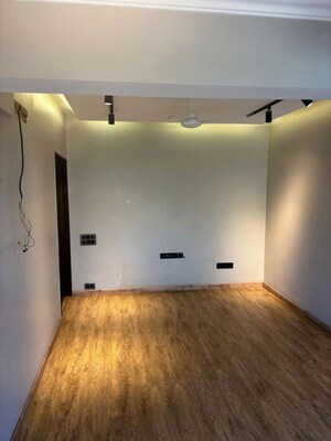 Room in 1 BHK Apartment at Juhu Abhishek Chs Ltd, Andheri West – for Rent