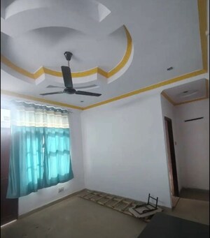 Bathroom in 1 BHK Apartment at Husainganj – for Rent