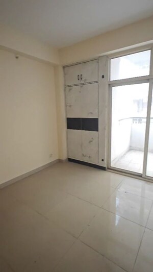 Room in 3 BHK Apartment at Ajnara Gen X, Dundahera – for Sale