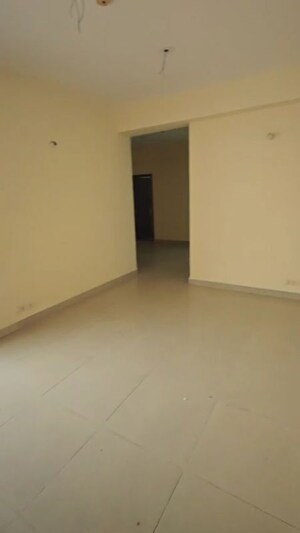 Room in 3 BHK Apartment at Ajnara Gen X, Dundahera – for Sale