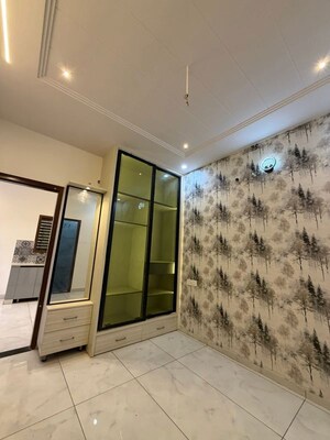 Room in 4 BHK Independent House at Kharar – for Rent