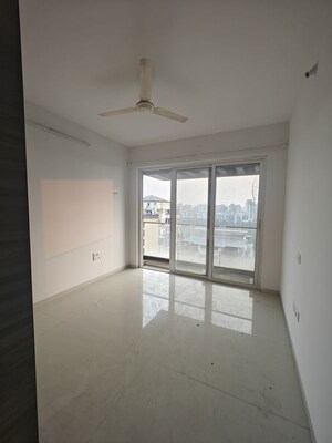 Room in 3 BHK Apartment at Akshar Alvario, Seawoods – for Rent