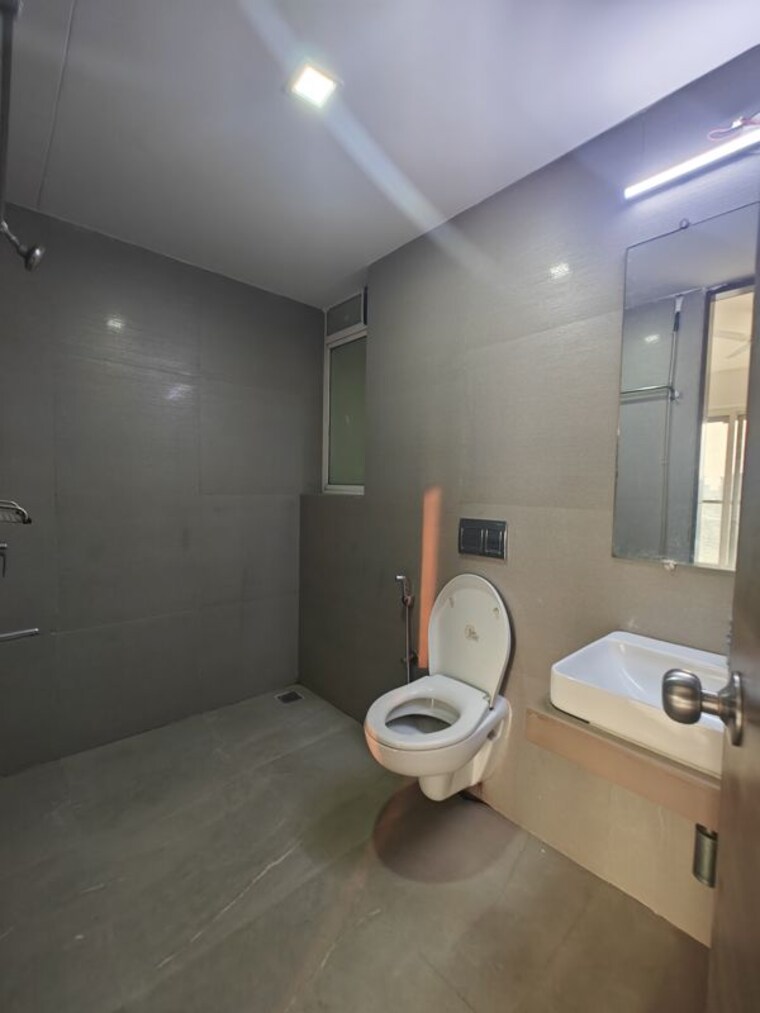Bathroom, akshar-alvario 3 Bedroom 1650 Sq.Ft. Apartment In Seawoods Navi Mumbai 10168482