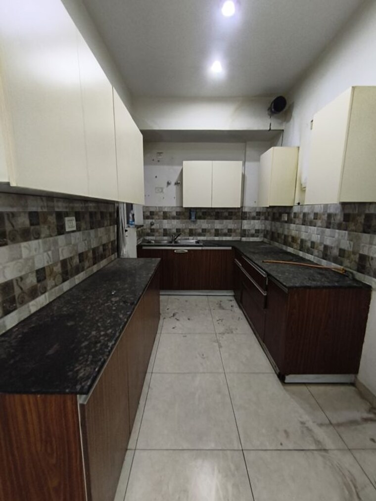 Kitchen, sushma-infinium 4 Bedroom 2250 Sq.Ft. Apartment In Ghazipur Zirakpur 10168484