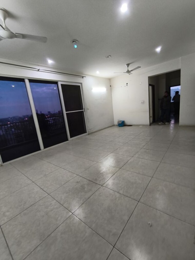  Parking, sushma-infinium 4 Bedroom 2250 Sq.Ft. Apartment In Ghazipur Zirakpur 10168484