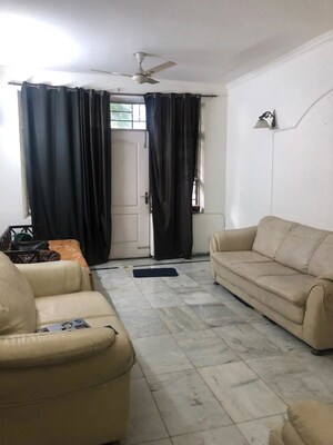Living Room in 2 BHK Builder Floor at SS Mayfield Gardens, Sector 51 – for Rent