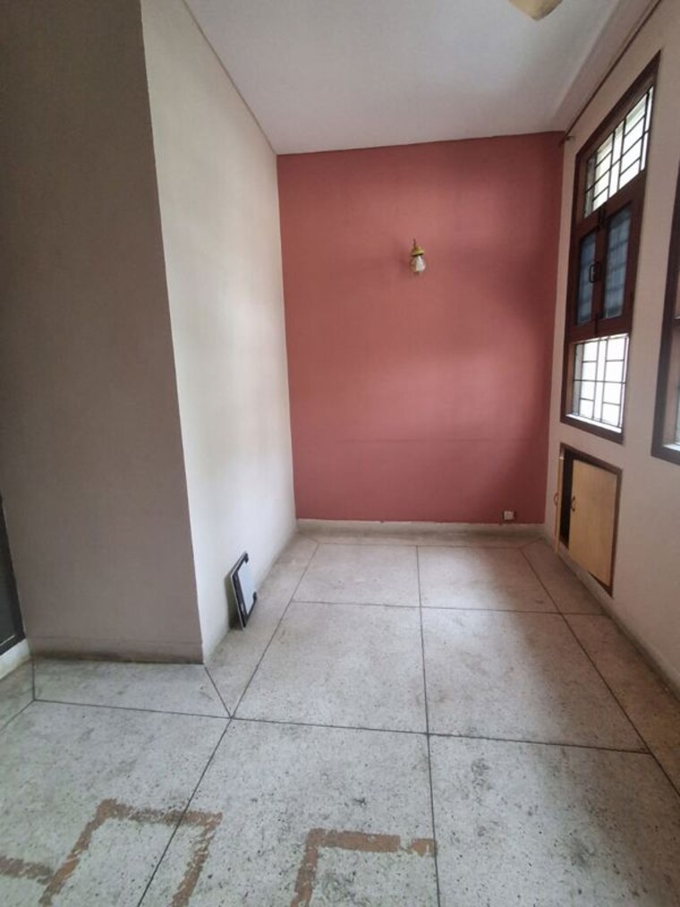 Room, unitech-south-city-ii 2.5 Bedroom 1400 Sq.Ft. Builder Floor In Sector 50 Gurgaon 10166319