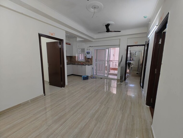 Living Room, amrapali-centurian-park 2.5 Bedroom 990 Sq.Ft. Apartment In Tech Zone 4 Greater Noida Greater Noida 10168512