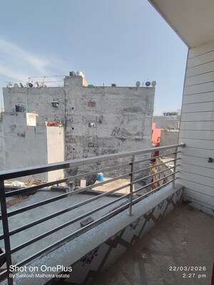 Balcony in 1 BHK Builder Floor at Dwarka Mor – for Rent