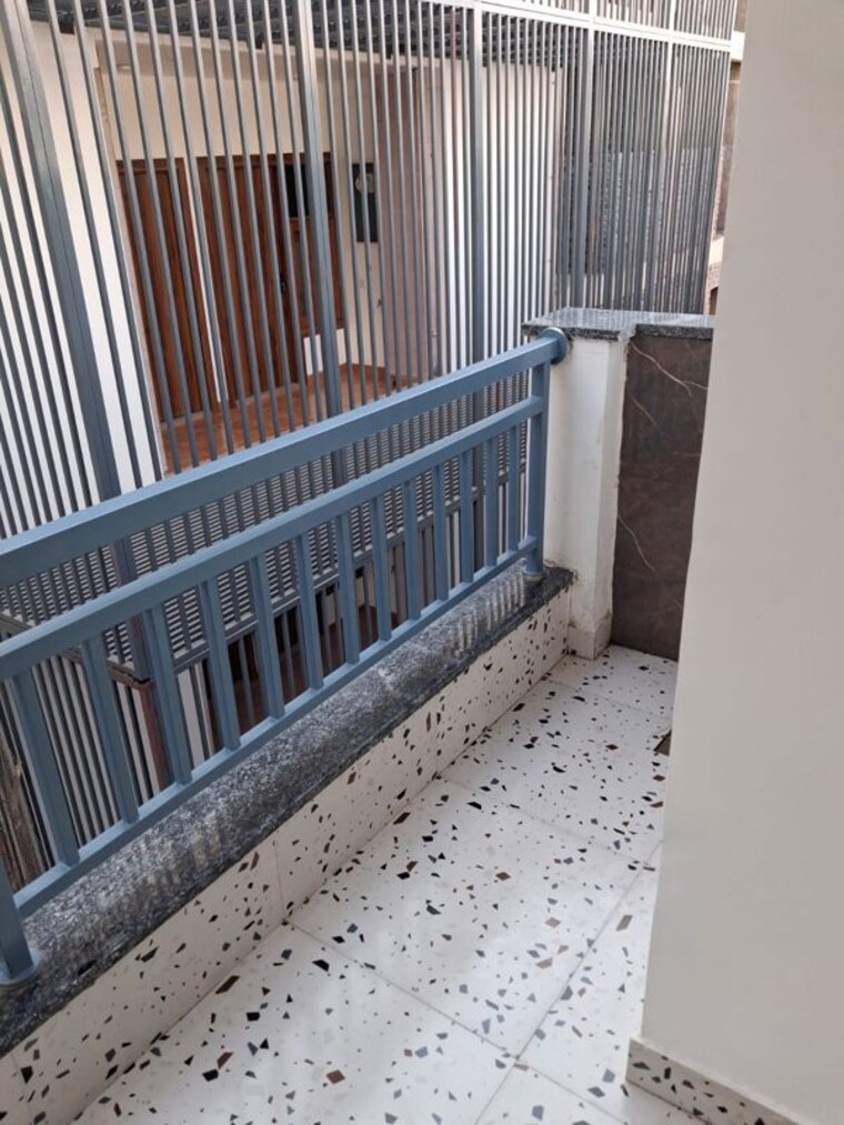 Balcony, vipul-world-floors 3 Bedroom 192 Sq.Ft. Builder Floor In Sector 48 Gurgaon 10168514